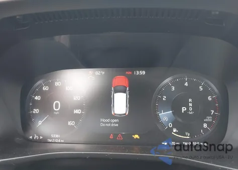 2020 Volvo Xc40 T5 Momentum z USA, uszkodzony, nr VIN YV4162UK0L2196408